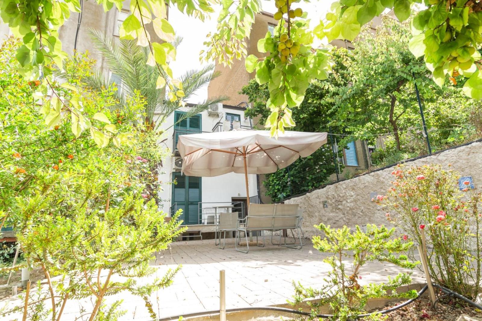 Al Qatta Bed & Breakfast Canicatti Exterior photo